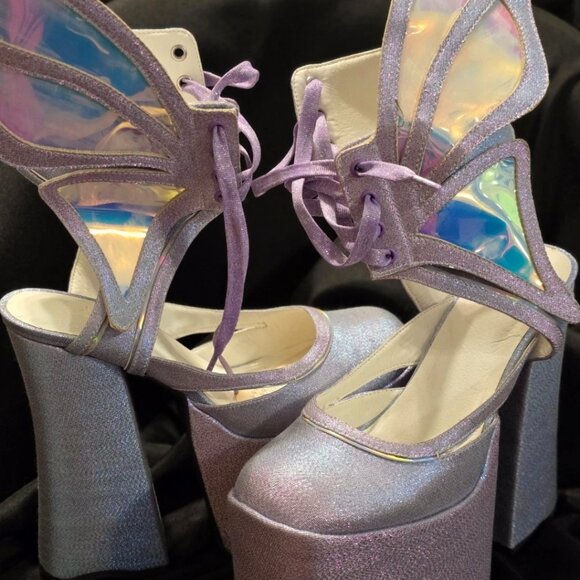 Dolls Kill Bring It On Winx Club Wing Heels Pumps Women’s Size 10 Pre-Owned - Picture 5 of 7